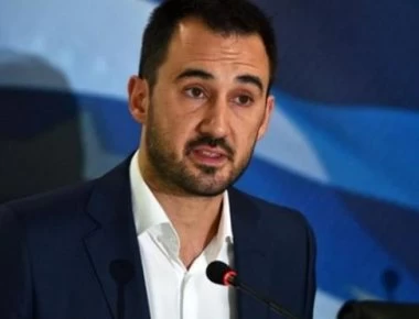 Η παροχολογία συνεχίζεται - Αλ. Χαρίτσης: «Θα γίνουν χιλιάδες προσλήψεις πριν τις δημοτικές»